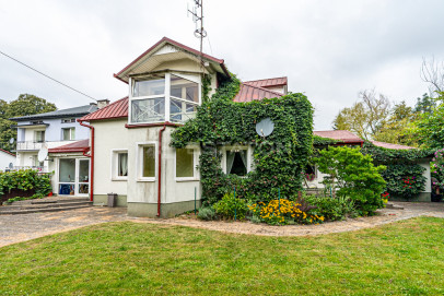 Dom Sprzedaż Strażów
